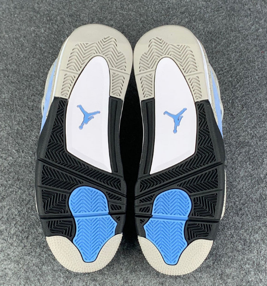 Air Jordan 4 Retro ‘University Blue’